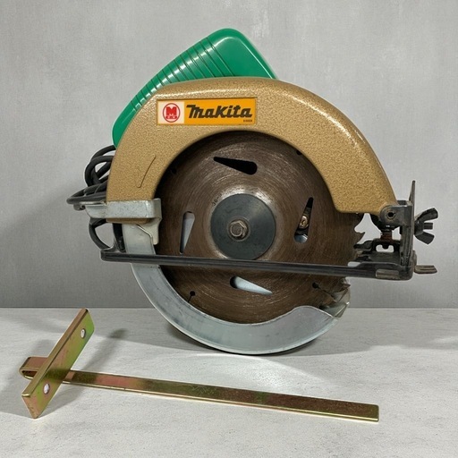 ６型造作用精密丸ノコ；Makita 5613A ▽ makita 5613A 6型造作用精密丸ノコ【草加店】 – アクトツール