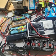 RCのバッテリーと機器の画像