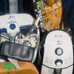 家電や雑貨等　壊れている物や汚れがある物多数ありますの画像