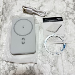 【新品未使用】モバイルバッテリー MagSafe対応 超薄型 軽量 小型 8000mAhの画像