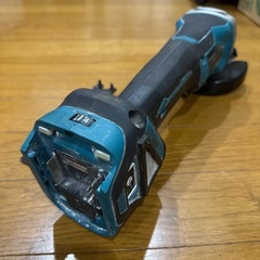 マキタ充電グラインダGA418D
(中古､完動- 確認済み )　本体のみの画像