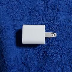 Apple純正 iPhone 充電器ACアダプター ホワイトの画像