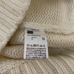 GU アイボリー タートルネック ニット セーター Lサイズの画像