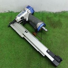 カネマツ KZ-35P 常圧釘打ち機【野田愛宕店】【店頭取引限定】【中古】管理番号：IT0FXAHAC8LGの画像