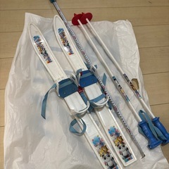 子供用　スキー板&ストックの画像