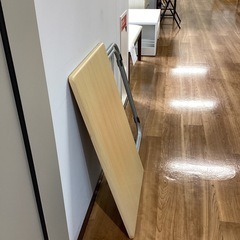 折りたたみテーブル【町田市再生家具】　0808の画像
