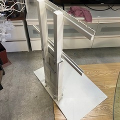 スタンド式テレビラックの画像