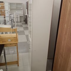 ★リユースのサカイ千葉中央店★期間限定割引有  食器棚  H175×D35×W58 クリーニング済み TC4144の画像