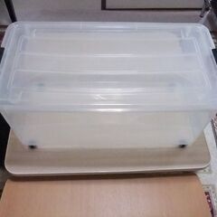 衣装ケースの画像