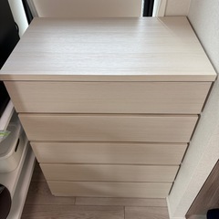 衣装ケースの画像