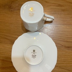 GIVENCHYコーヒーカップの画像