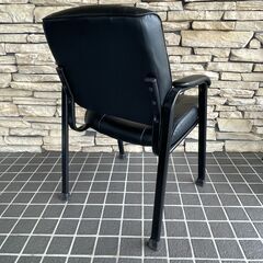 オフィスチェア レザー調 ② 椅子 幅62x奥行66x高さ89cm/座面高50cm 25H 北TO3の画像