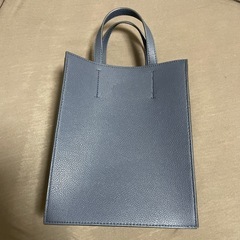 UNIQLOスクエアバッグ2点セットの画像