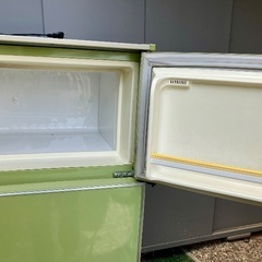 レトロかわいい冷蔵庫の画像
