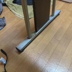 硝子テーブルの画像