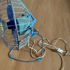 昭和レトロ 卓上扇風機 アンティーク 電気ファンの画像