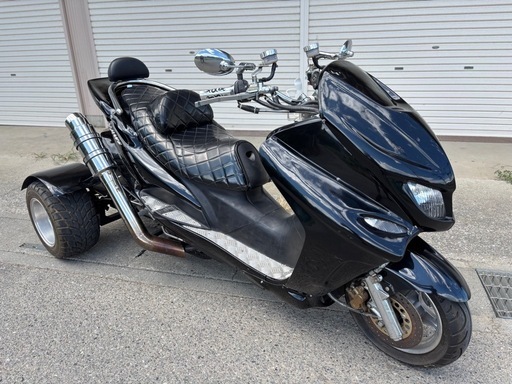 ⭐️マジェスティトライク❗️フルカスタム仕様⭐️普通自動車免許で運転OK❗️フロントタイヤ・プラグなど新品⭐️