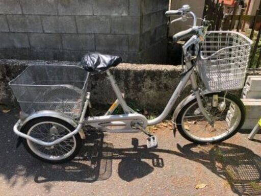 326 （美品）Natural Flow ナチュラルフロー　三輪自転車 シルバー 326 （美品）Natural Flow ナチュラルフロー 三輪自転車