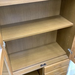 【お値下げしました！】本棚　2枚扉　ブラウン　88 ガラスの画像