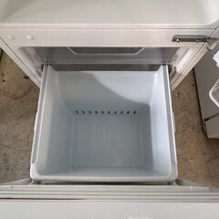 東芝　冷凍冷蔵庫 GR-M15BS-W 153L 2020年製造の画像