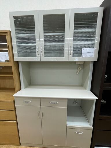 ☆リユースのサカイ幸手店☆ジモティ割あり☆ 食器棚 ベージュ W110 