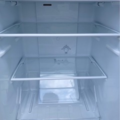 ノンフロン冷凍冷蔵庫  YRZ-F15J　40kg 2022年製の画像