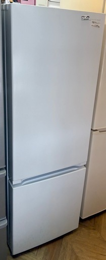 0486 ヤマダオリジナル 2022年製 ノンフロン冷凍冷蔵庫 179L YRZ-F17H1