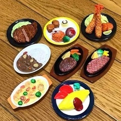 ミニチュアの食品サンプルなど！