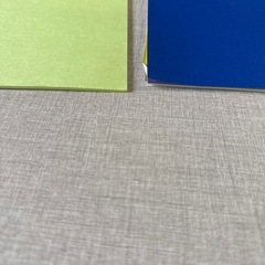 緑のメモ紙と折り紙（残りの画像