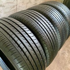 YOKOHAMAタイヤ BluEarth-RV03 205/55R16 91W 中古タイヤ4本セットの画像