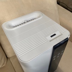 ハイブリッド式加湿器 ホワイト リモコン付きの画像