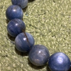 カイヤナイトブレスレットの画像