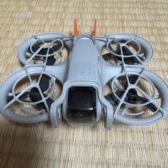 DJI Neo ドローン&バッテリー3個&付属品セットの画像