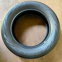 YOKOHAMAタイヤ BluEarth-RV03 215/60R17 96H 中古タイヤ4本セットの画像