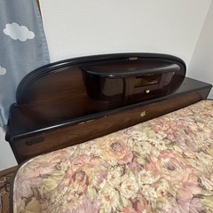 ダブルベッドの画像