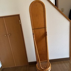 ラタン　姿見の画像