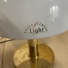 アンティーク調ランプ ゴールド×ホワイトの画像