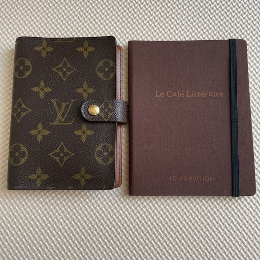 ルイヴィトン 手帳カバー