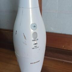 アイリスオーヤマ掃除機、充電式の画像