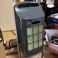 マイナスイオン付きクーラーの画像
