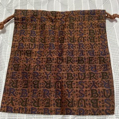 Burberry 巾着の画像