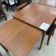 ★リユースのサカイ高崎店★TJ12461 (株)ニトリ 2人掛けダイニングセット 茶 H72.5×D75×W80 クリーニング済みの画像