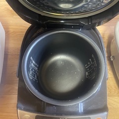 炊飯器の画像