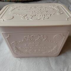 可愛い2点セット☆ラプンツェルポーチと 花柄 収納ボックスの画像