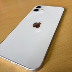 iPhone12 128GB 白 SIMフリー 
バッテリー86%の画像