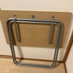 折りたたみテーブル  の画像