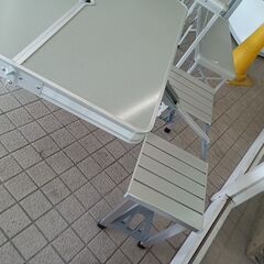 リユースのサカイ栃木店★ジモティ割あり★ CAPTANSTAG アルミピクニックテーブル シルバー W134.5×D85.5×H67 クリーニング済み TC10144の画像