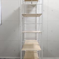 洋服.収納棚の画像