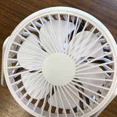 卓上扇風機　USB電源の画像