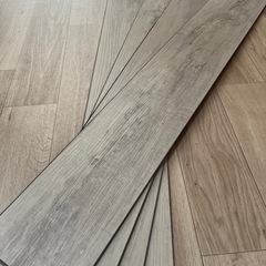 はめ込み式フロアタイル24枚(賃貸可能DIY)の画像